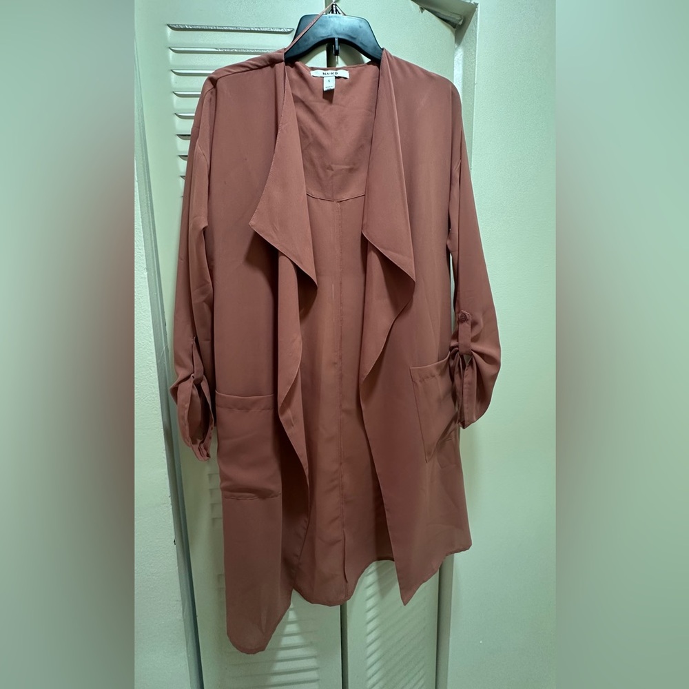Elegant and comfy robe!